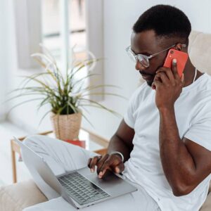 African Freelancer Using Best Freelancing Apps